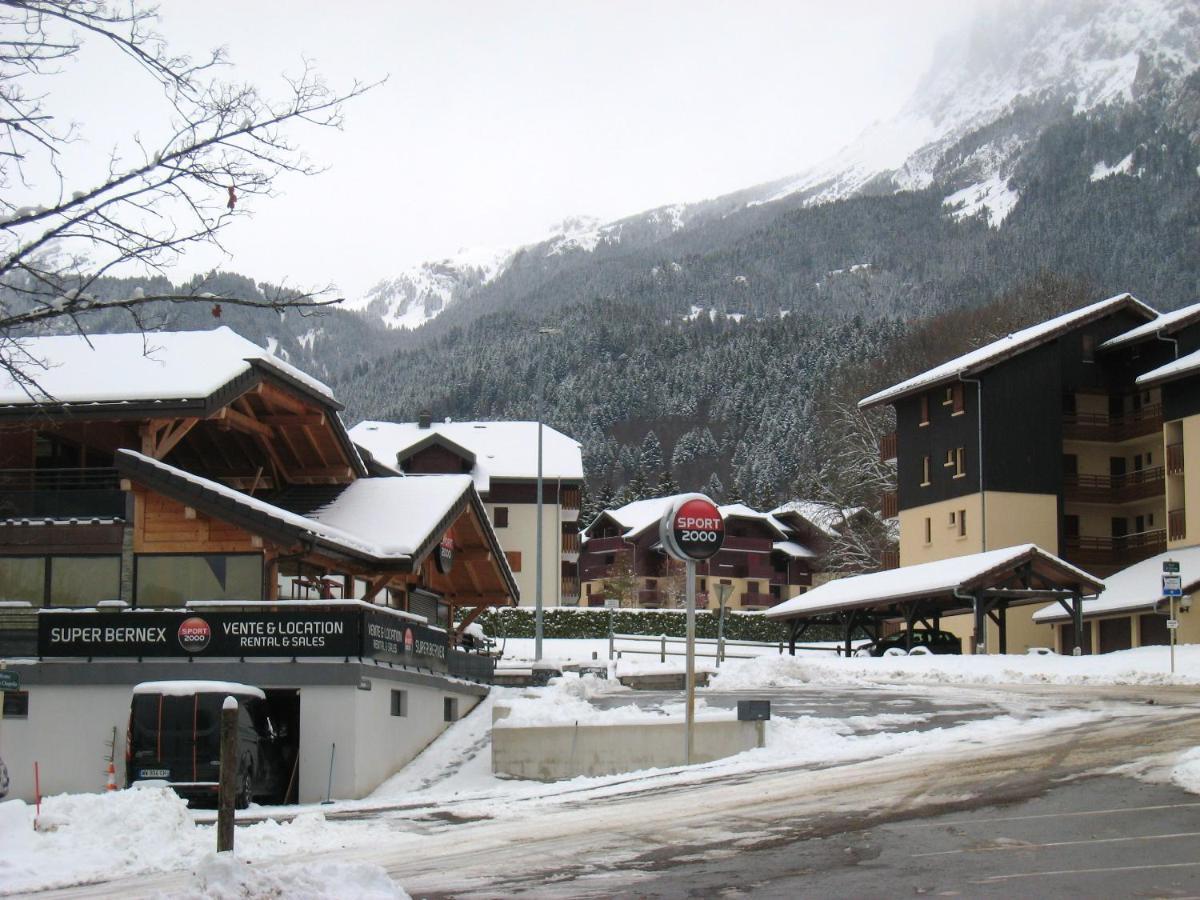 Appartement Au Pied Des Pistes, Avec Vue Sur La Montagne Бернекс Экстерьер фото